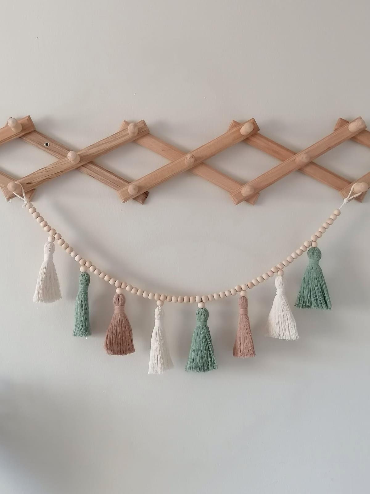 شرابة مكرمية إكليل ، ديكور طفل - مراجعة Baby Nursery Garland وسعره