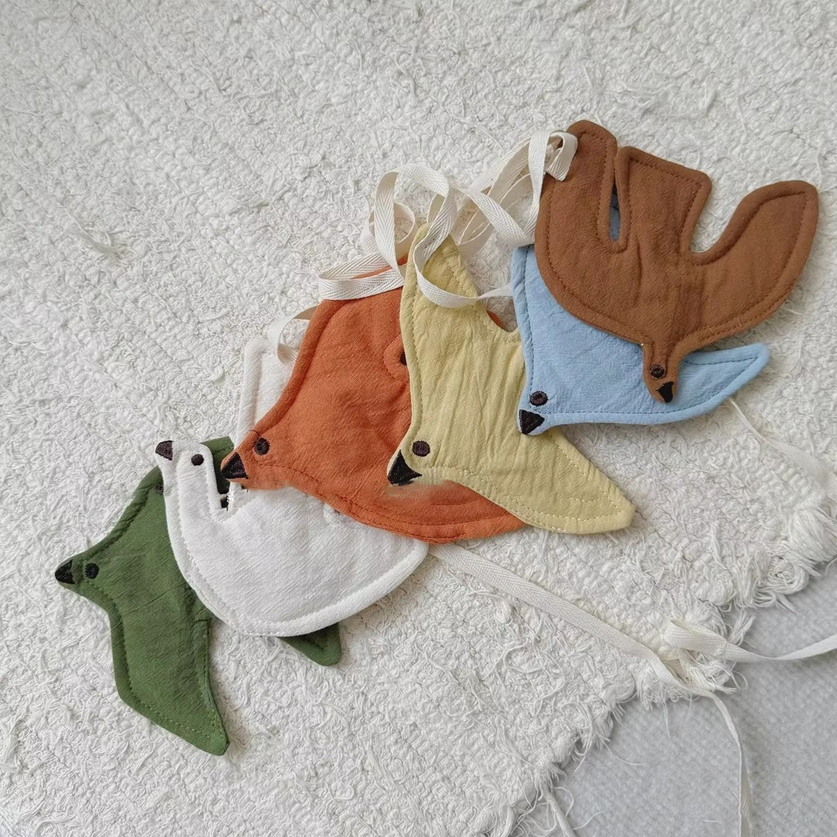 أعلام قماشية على شكل طيور لتزي - مراجعة Baby Nursery Garland وسعره